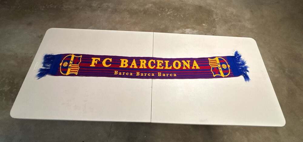 Official FC Barcelona Reversible Knit Fan Scarf